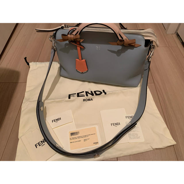 FENDI バイザウェイ　ミディアム