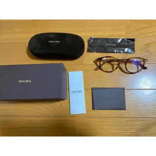 トムフォード(TOM FORD)のトムフォード　メガネ　FT5555  今日だけ値下げ(サングラス/メガネ)