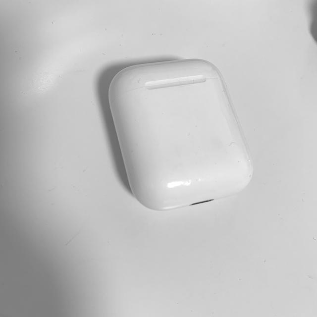 Apple(アップル)のAirPods スマホ/家電/カメラのオーディオ機器(ヘッドフォン/イヤフォン)の商品写真