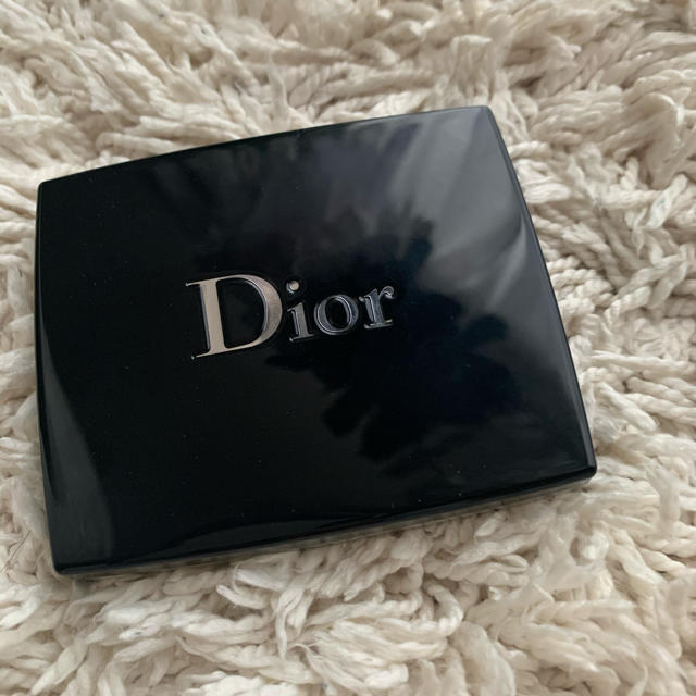 Dior(ディオール)のDIOR サンク クルール クチュール539グランバル♡ コスメ/美容のベースメイク/化粧品(アイシャドウ)の商品写真