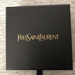 イヴサンローランボーテ(Yves Saint Laurent Beaute)のYSL ギフトボックス 1個 BLACK(ショップ袋)