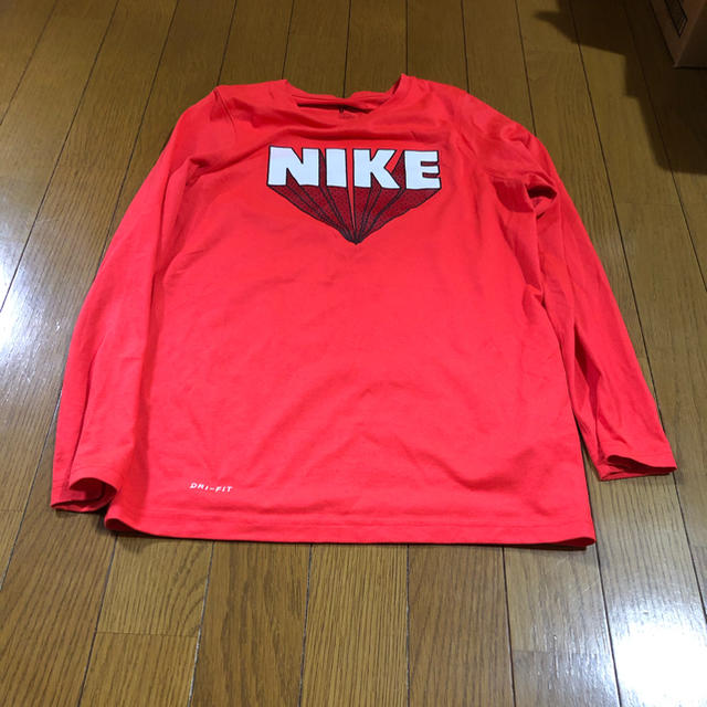 NIKE(ナイキ)のナイキ、ロンT キッズ/ベビー/マタニティのキッズ服男の子用(90cm~)(Tシャツ/カットソー)の商品写真