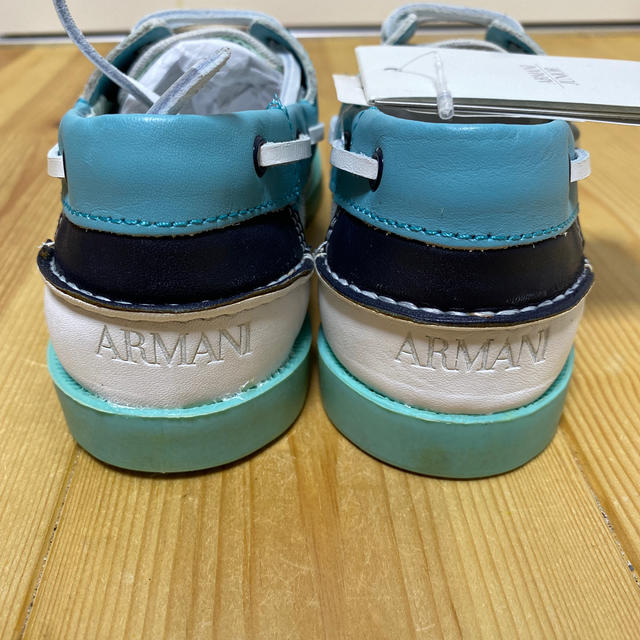 ARMANI JUNIOR(アルマーニ ジュニア)の新品タグ付き　アルマーニジュニア　シューズ キッズ/ベビー/マタニティのキッズ靴/シューズ(15cm~)(スニーカー)の商品写真