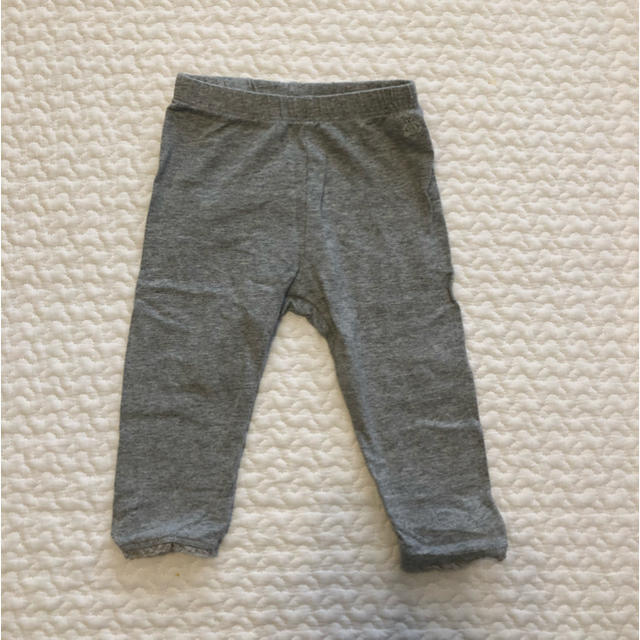 babyGAP(ベビーギャップ)のベビーGAP レギンス　グレー　70サイズ キッズ/ベビー/マタニティのベビー服(~85cm)(パンツ)の商品写真