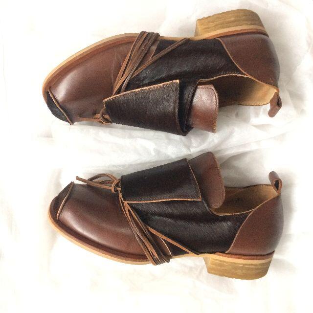 JaneMarple(ジェーンマープル)の muku様専用❣JaneMarple レースアップ黒と茶色ファー靴２足セット レディースの靴/シューズ(ローファー/革靴)の商品写真