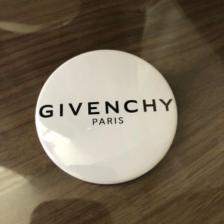 ジバンシィ(GIVENCHY)のGIVENCHY ジバンシー 　缶バッチ(その他)