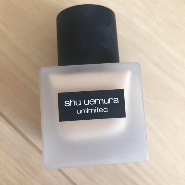 shu uemura(シュウウエムラ)のシュウウエムラ　アンリミテッド　ラスティング　フルイド　674 コスメ/美容のベースメイク/化粧品(ファンデーション)の商品写真