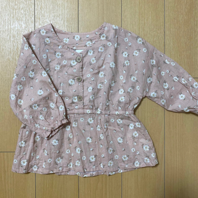 futafuta(フタフタ)のpon様専用☆テータテート トップスと花柄ブラウス キッズ/ベビー/マタニティのベビー服(~85cm)(シャツ/カットソー)の商品写真