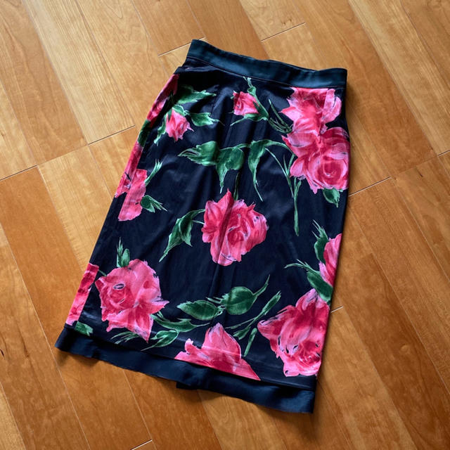 DOLCE&GABBANA(ドルチェアンドガッバーナ)のD&G スカート レディースのスカート(ひざ丈スカート)の商品写真