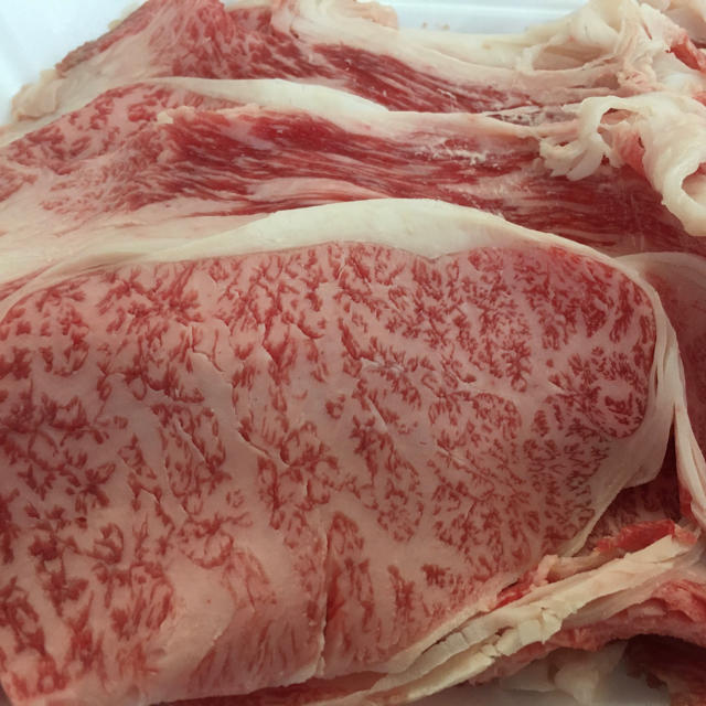 卸専門店からご自宅へ 黒毛和牛オリーブ牛 A5-12最高級肩ロース - 肉