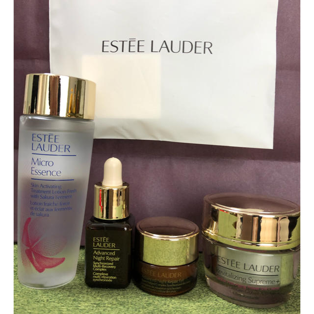 Estee Lauder(エスティローダー)のエスティローダー　化粧品セット コスメ/美容のスキンケア/基礎化粧品(化粧水/ローション)の商品写真