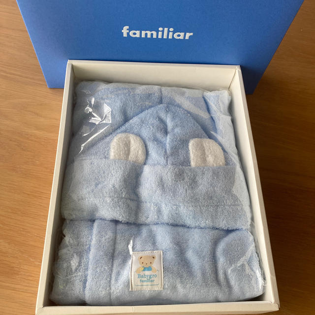 familiar(ファミリア)の【ゆー様専用】familiar ポンチョ型バスタオル キッズ/ベビー/マタニティのベビー服(~85cm)(バスローブ)の商品写真