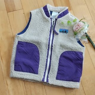 パタゴニア(patagonia)の人気！patagonia♥️ボアベスト 4T(ジャケット/上着)