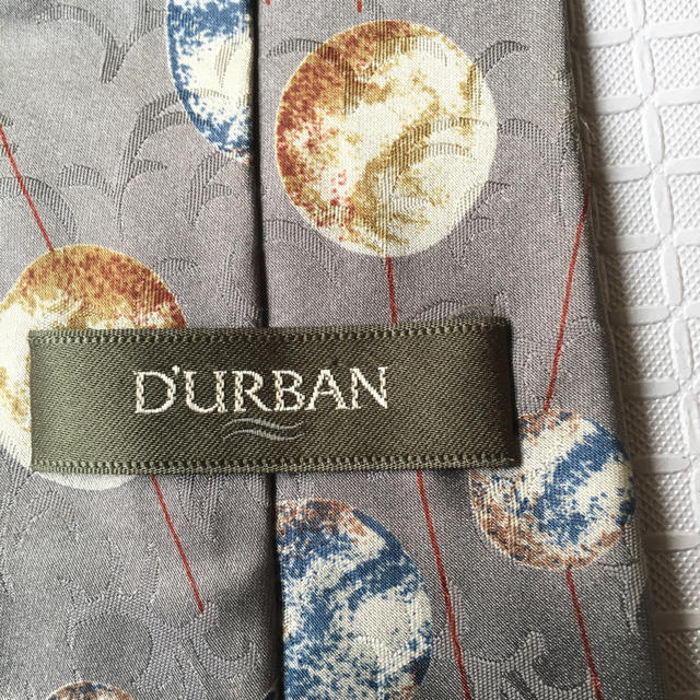 D’URBAN(ダーバン)のシルク100%  ブランドネクタイ　ダーバン　D2 メンズのファッション小物(ネクタイ)の商品写真