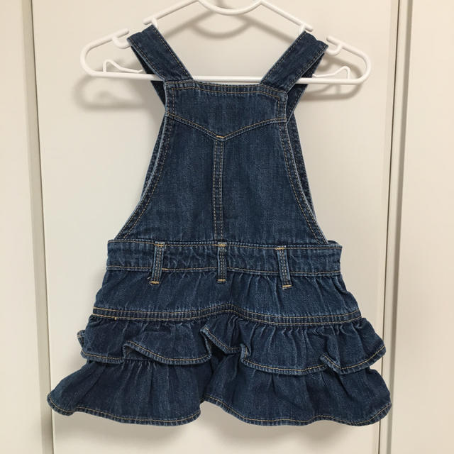 babyGAP(ベビーギャップ)のBaby Gapデニムジャンパースカート サイズ70 タイツ付き キッズ/ベビー/マタニティのベビー服(~85cm)(ワンピース)の商品写真