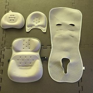 アップリカ チャイルドシート/ジュニアシート クッションの通販 34点