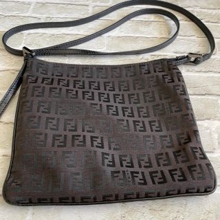 フェンディ(FENDI)のフェンディ　ショルダーバッグ　ズッカ　サコッシュ　ポシェット(ショルダーバッグ)