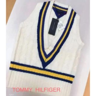 トミーヒルフィガー(TOMMY HILFIGER)のTOMMY HILFIGER♡ホワイトニットベスト 新品(ベスト/ジレ)