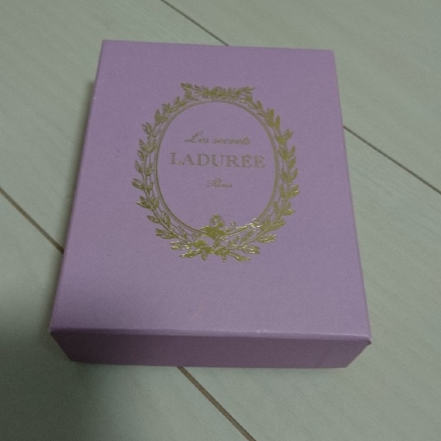 LADUREE(ラデュレ)のラデュレ キーホルダー メンズのファッション小物(キーホルダー)の商品写真