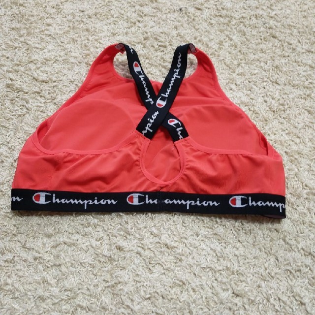 Champion(チャンピオン)の【美品】スポーツブラ  Champion スポーツ/アウトドアのランニング(ウェア)の商品写真