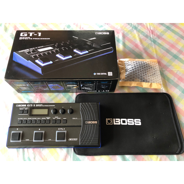 【送料込】BOSS GT-1【元箱、別売アダプター付き】