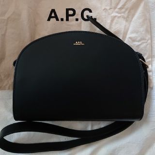 アーペーセー(A.P.C)の新品未使用 A.P.C. ハーフムーンバッグ 黒 スムースレザー(ショルダーバッグ)