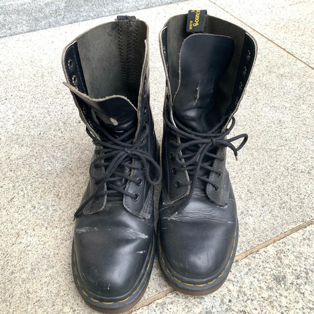 Dr.Martens(ドクターマーチン)のDr.Martins 8ホールブーツ レディースの靴/シューズ(ブーツ)の商品写真