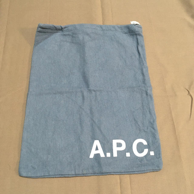 A.P.C(アーペーセー)のA.P.C. シューズケース レディースのバッグ(ショップ袋)の商品写真