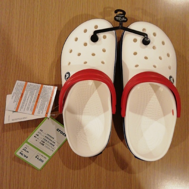 crocs(クロックス)の【ジウン様専用】クロックス　crocs レディースの靴/シューズ(サンダル)の商品写真