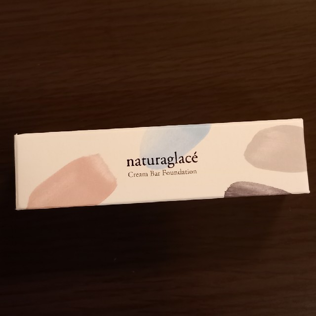 naturaglace(ナチュラグラッセ)のナチュラグラッセ クリームバー ファンデーションN01 ライトベージュ コスメ/美容のベースメイク/化粧品(ファンデーション)の商品写真