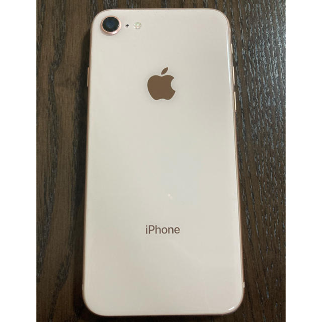 Apple(アップル)のiPhone8 64GB SIMロック解除済み スマホ/家電/カメラのスマートフォン/携帯電話(スマートフォン本体)の商品写真