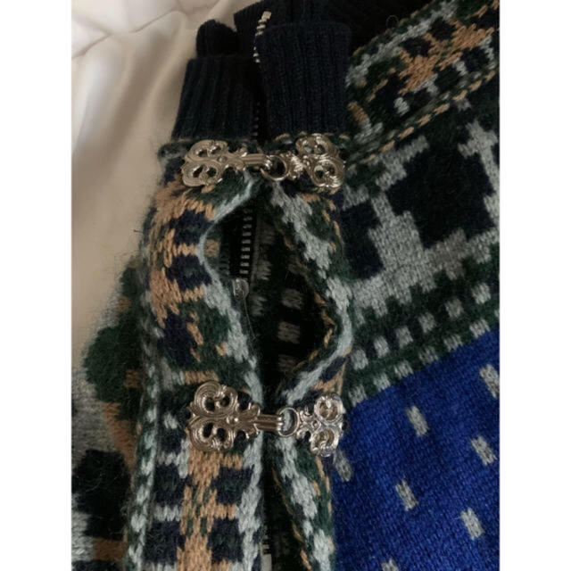 sacai(サカイ)のFLORAL STRIPE EMBROIDERY KNIT sacai ニット メンズのトップス(ニット/セーター)の商品写真