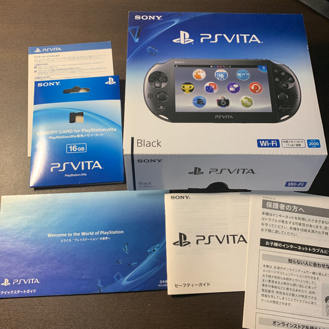 PlayStation Vita(プレイステーションヴィータ)のka様専用　PS Vita(PCH-2000) エンタメ/ホビーのゲームソフト/ゲーム機本体(携帯用ゲーム機本体)の商品写真