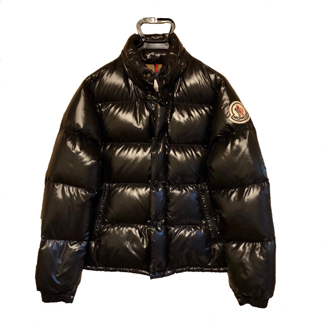 MONCLER(モンクレール)の国内正規　モンクレール　ダウン　エベレスト　ブラック メンズのジャケット/アウター(ダウンジャケット)の商品写真