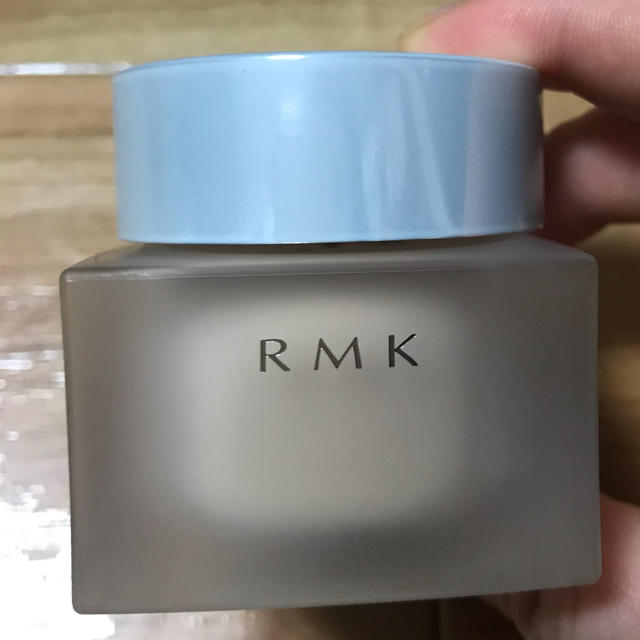 RMK クリーミィファンデーション　102