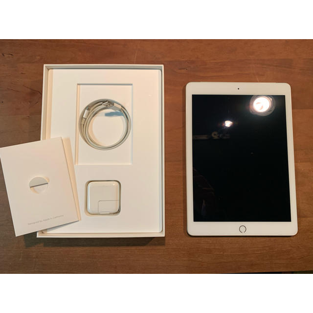 iPad Wi-Fi+Cellular 32GB MP1L2J/A