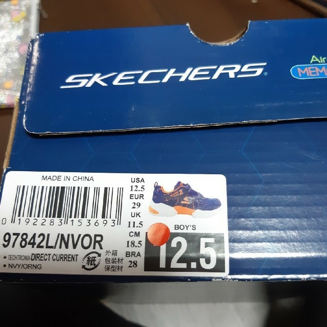 SKECHERS(スケッチャーズ)のスケッチャーズ　ネイビー×オレンジ　18.5cm　スニーカー　子供靴 キッズ/ベビー/マタニティのキッズ靴/シューズ(15cm~)(スニーカー)の商品写真