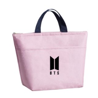 防弾少年団 Bts Bts ロゴプリント 保冷 保温 バッグ ピンク の通販 By さっちん S Shop ボウダンショウネンダンならラクマ