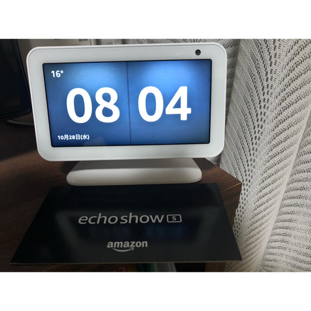 ECHO(エコー)の【スタンド付き】ECHO SHOW 5 (箱無し) スマホ/家電/カメラのオーディオ機器(スピーカー)の商品写真