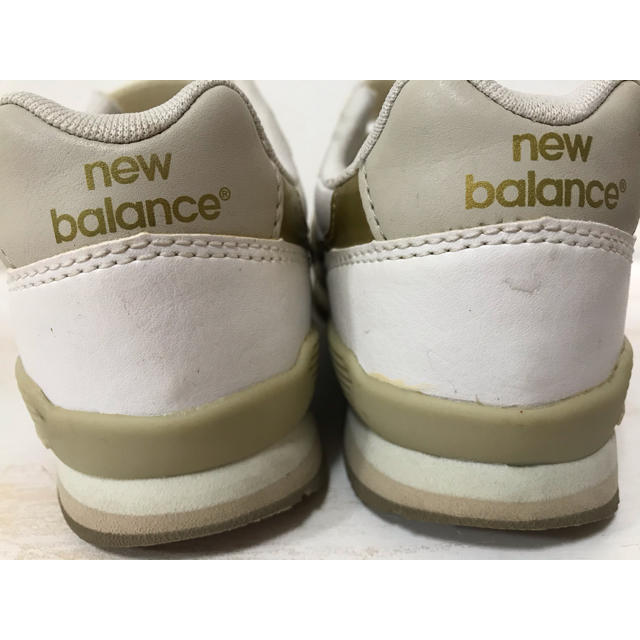 New Balance(ニューバランス)のキッズ ニューバランス ホワイトゴールド ☆ 20cm キッズ/ベビー/マタニティのキッズ靴/シューズ(15cm~)(スニーカー)の商品写真