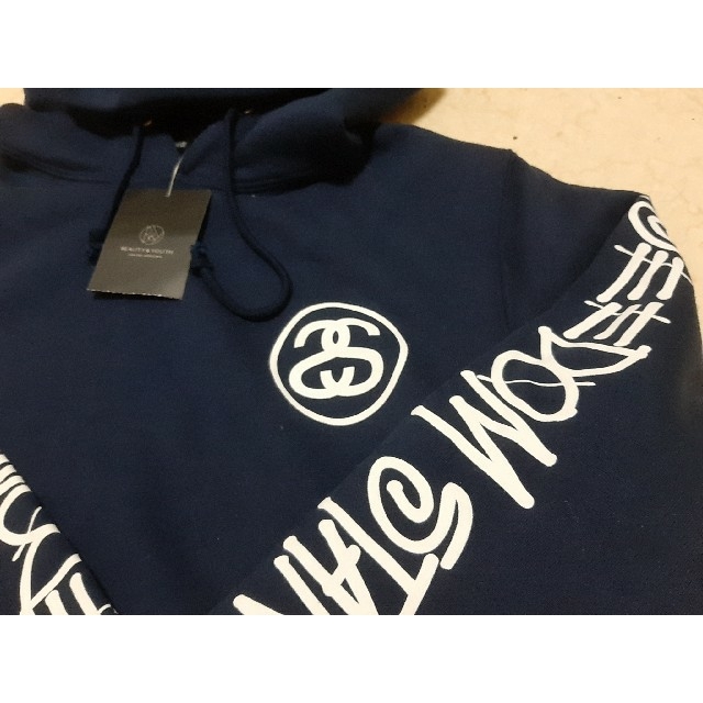 激レア ステューシー Stussy コラボ パーカー 未使用タグ付き 本物 M 公式サイト無料 《激レア》ステューシー ブルー デカロゴ M STUSSY☆パーカー パーカー