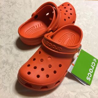 クロックス(crocs)のクロックスサンダル23センチ ユニセックス新品未使用(サンダル)