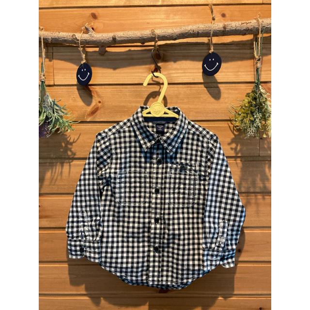 babyGAP(ベビーギャップ)のbaby GAP ギンガムチェックシャツ キッズ/ベビー/マタニティのキッズ服男の子用(90cm~)(ブラウス)の商品写真