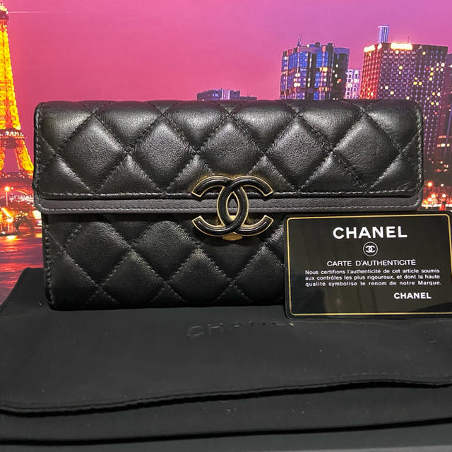 CHANEL 長財布 レア！-