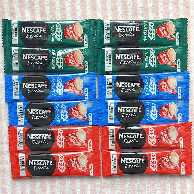 Nestle(ネスレ)のネスカフェ　エクセラ　スティック コーヒー　12本 食品/飲料/酒の飲料(コーヒー)の商品写真