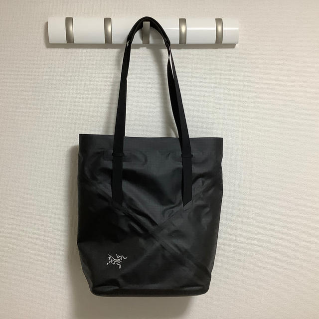 ARC'TERYX(アークテリクス)のアークテリクス　トートバック メンズのバッグ(ショルダーバッグ)の商品写真