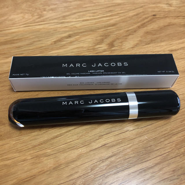 MARC JACOBS(マークジェイコブス)の新品未使用　MARC JACOBS  マスカラ コスメ/美容のベースメイク/化粧品(マスカラ)の商品写真