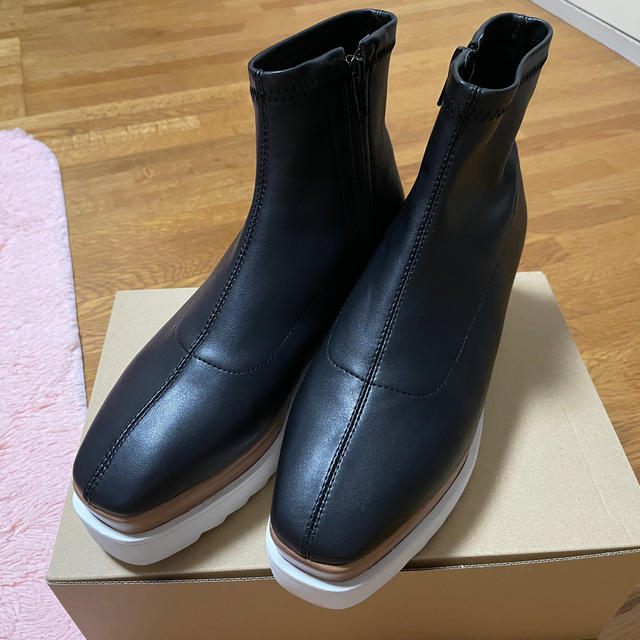 【値下げ交渉可能】Jagged revolve boots