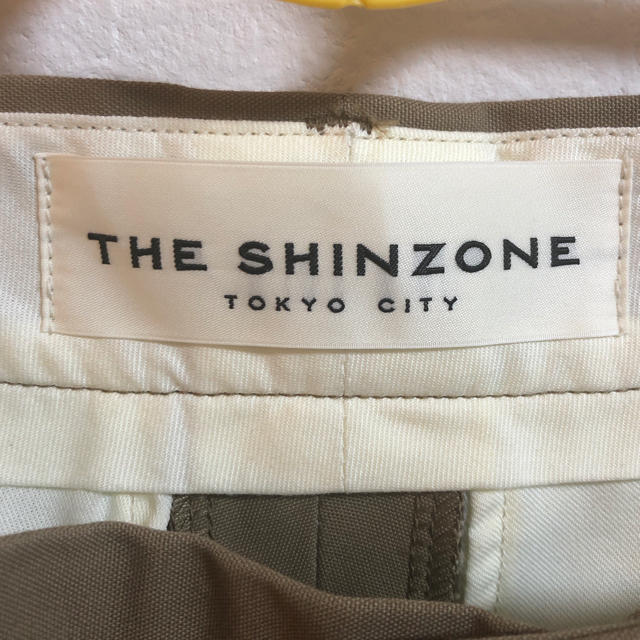 Shinzone(シンゾーン)のシンゾーン  ハイウエストチノ　36 shinzone レディースのパンツ(チノパン)の商品写真