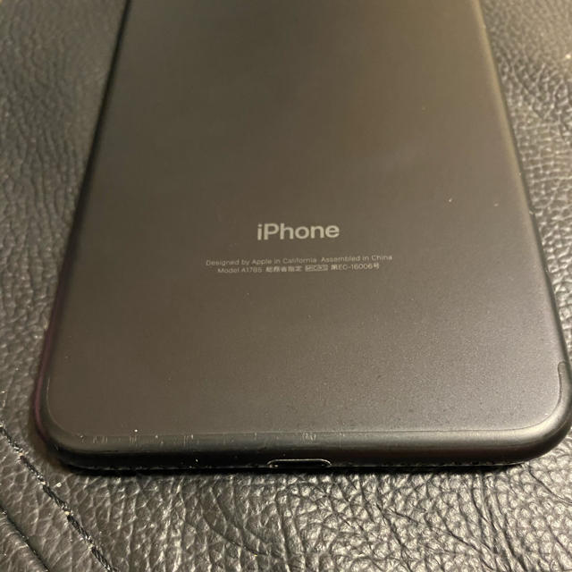 Apple(アップル)のIPHONE 7 PLUS 256GB  Black SIMフリー 本体 スマホ/家電/カメラのスマートフォン/携帯電話(スマートフォン本体)の商品写真